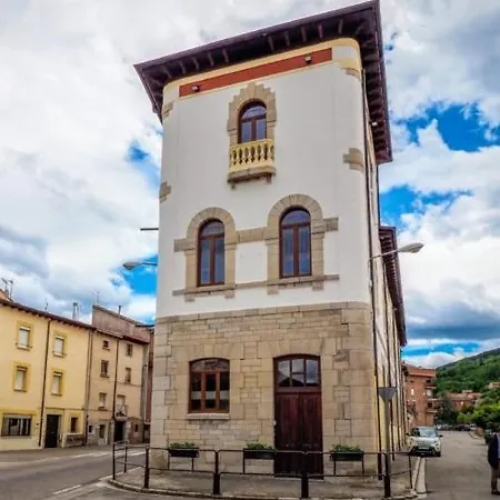 Municipal De Hostel Pradoluengo
