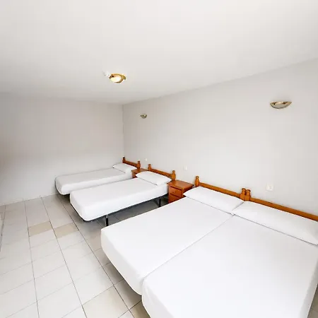 Hostel Municipal De Pradoluengo